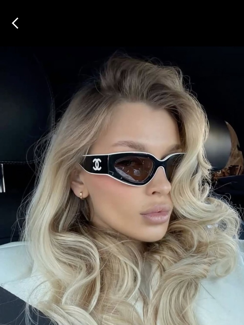 CHANEL Black and White Cat-Eye Sunglasses with Logo Temples - Picture 10 of 11
